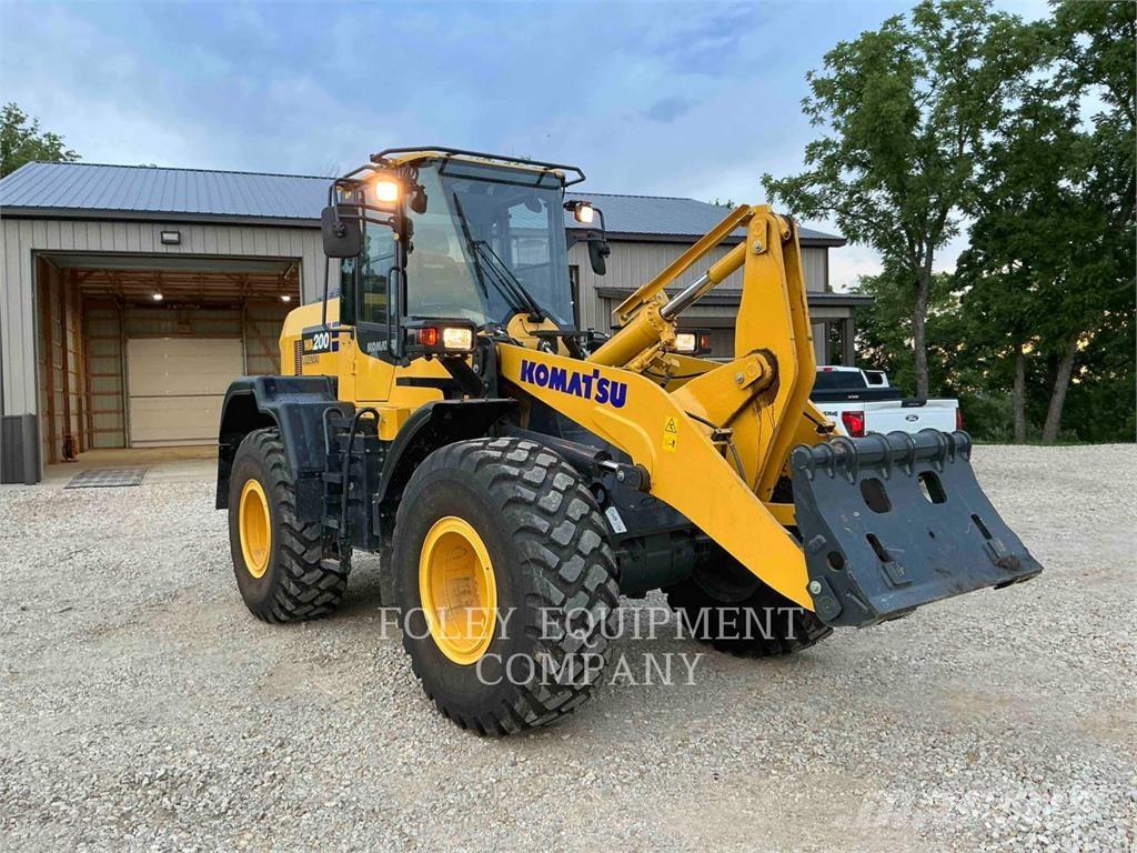 Komatsu WA200-8 ホイールローダー・タイヤショベル