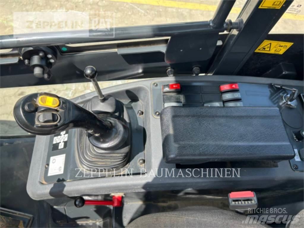 Komatsu WA80M-8EO ホイールローダー・タイヤショベル