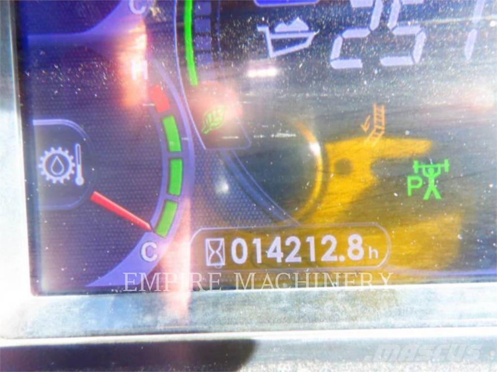 Komatsu WA900-8 ホイールローダー・タイヤショベル