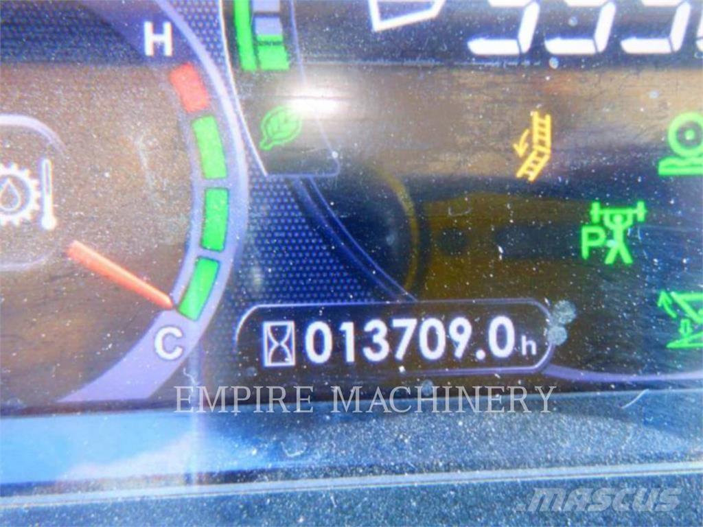 Komatsu WA900-8 ホイールローダー・タイヤショベル