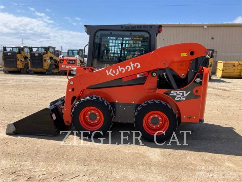 Kubota SSV65 スキッドステアローダー