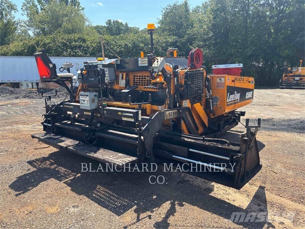 LeeBoy 8500E アスファルトフィニッシャ