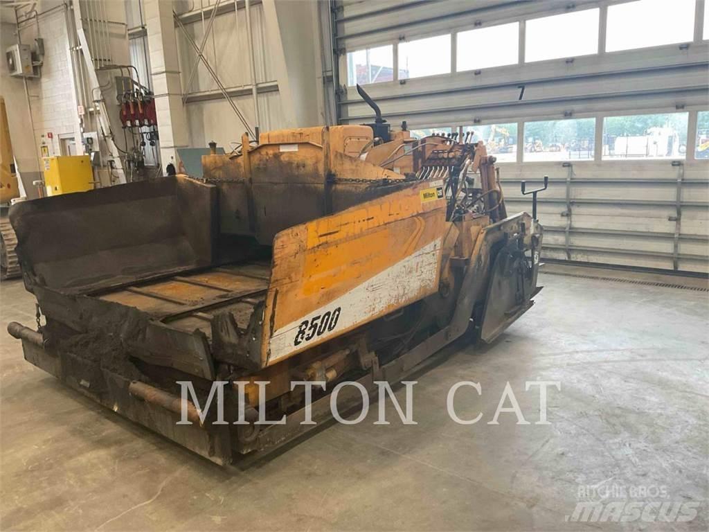 LeeBoy L8500T アスファルトフィニッシャ