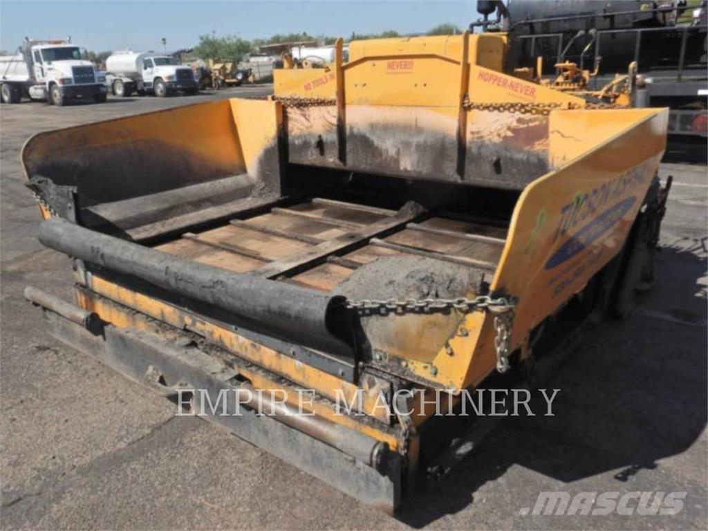LeeBoy L8500T アスファルトフィニッシャ