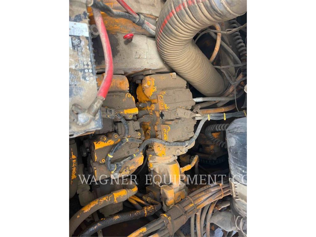 LeeBoy L8816 T アスファルトフィニッシャ