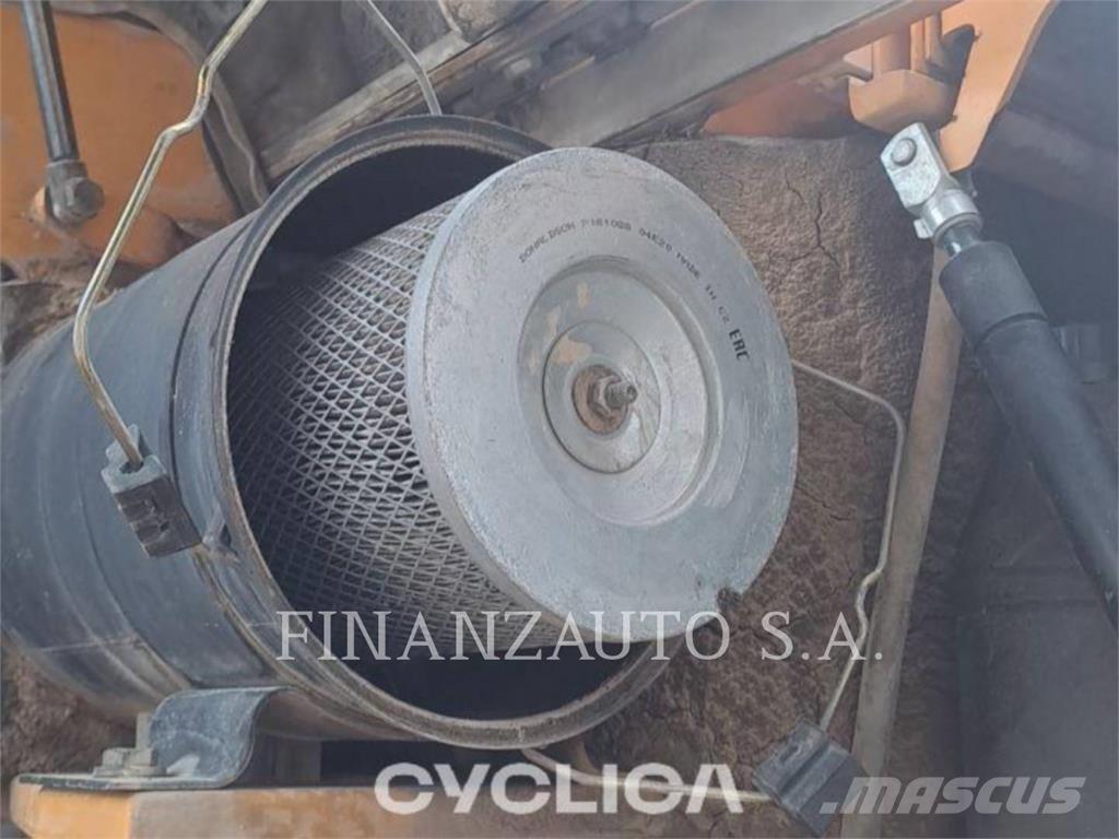 Liebherr A310B ホイール式油圧ショベル（パワーショベル・ユンボ・バックホー）