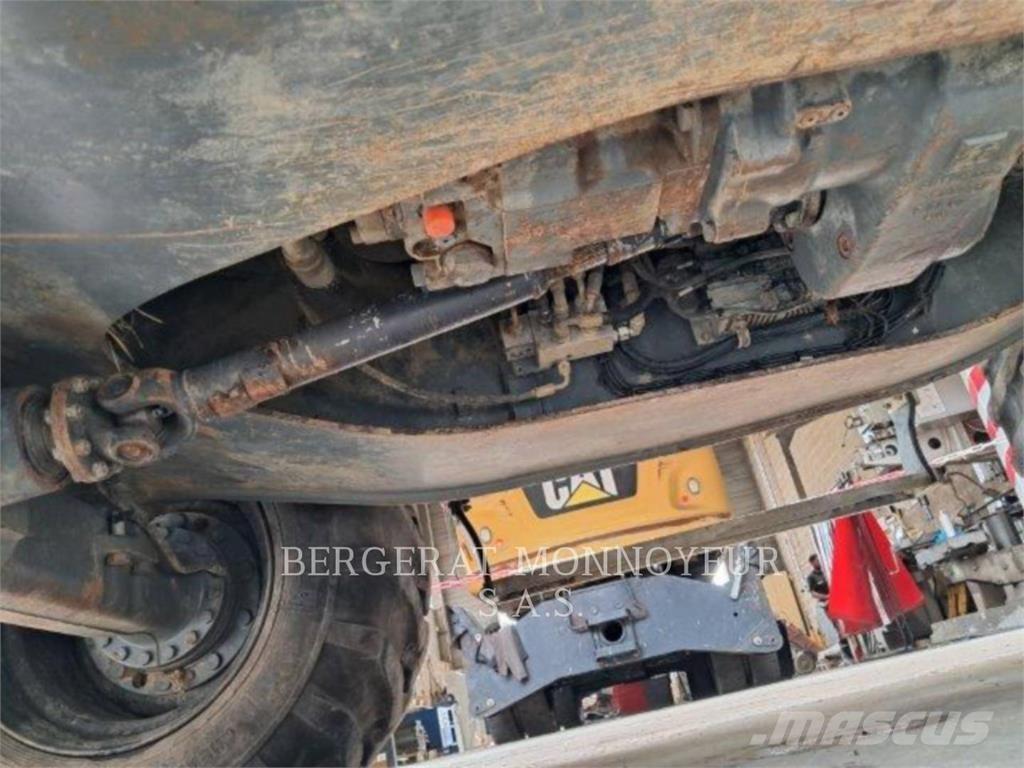 Liebherr A914 ホイール式油圧ショベル（パワーショベル・ユンボ・バックホー）