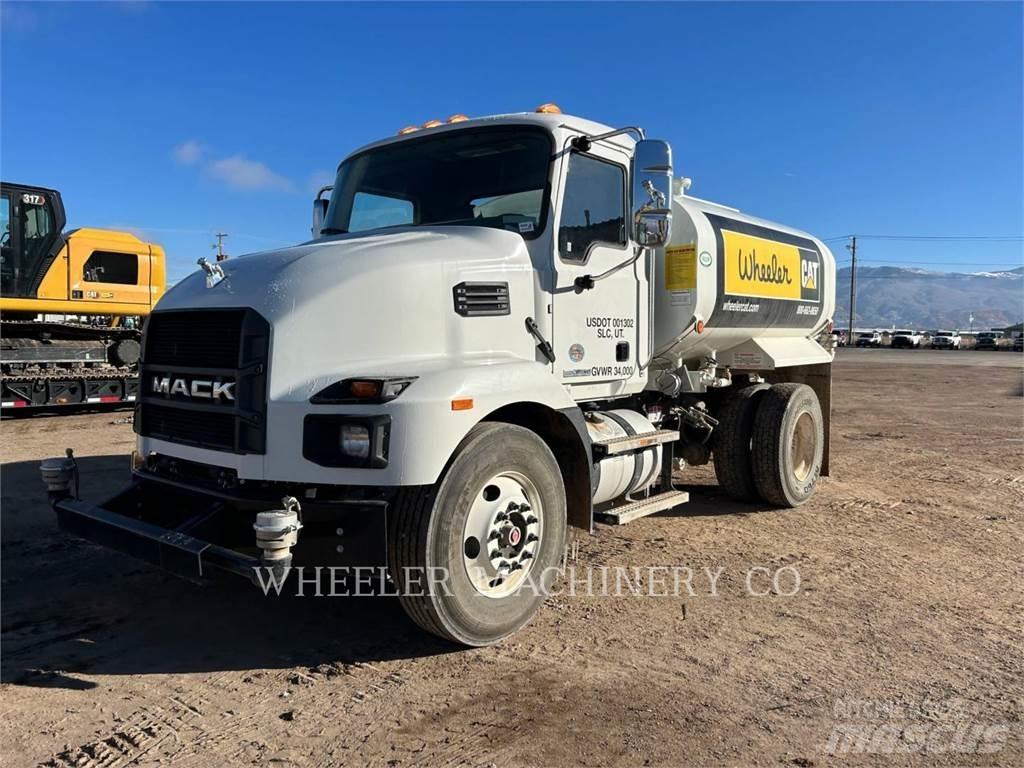 Mack WT2000 A タンカートラック
