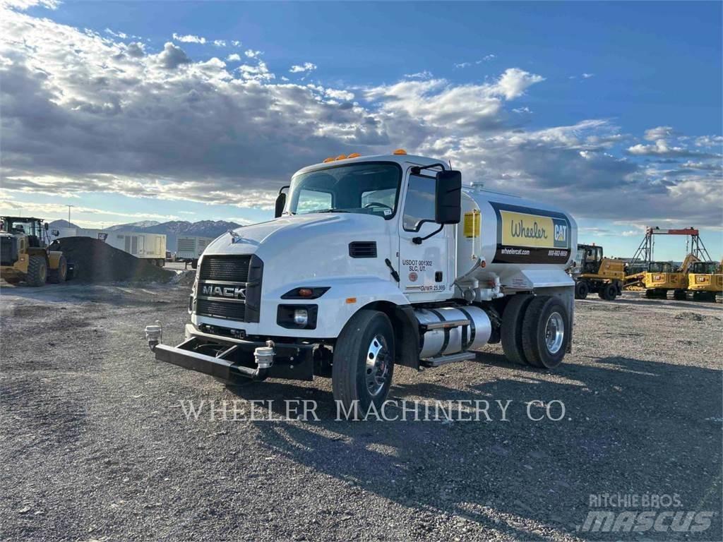 Mack WT2000 A タンカートラック