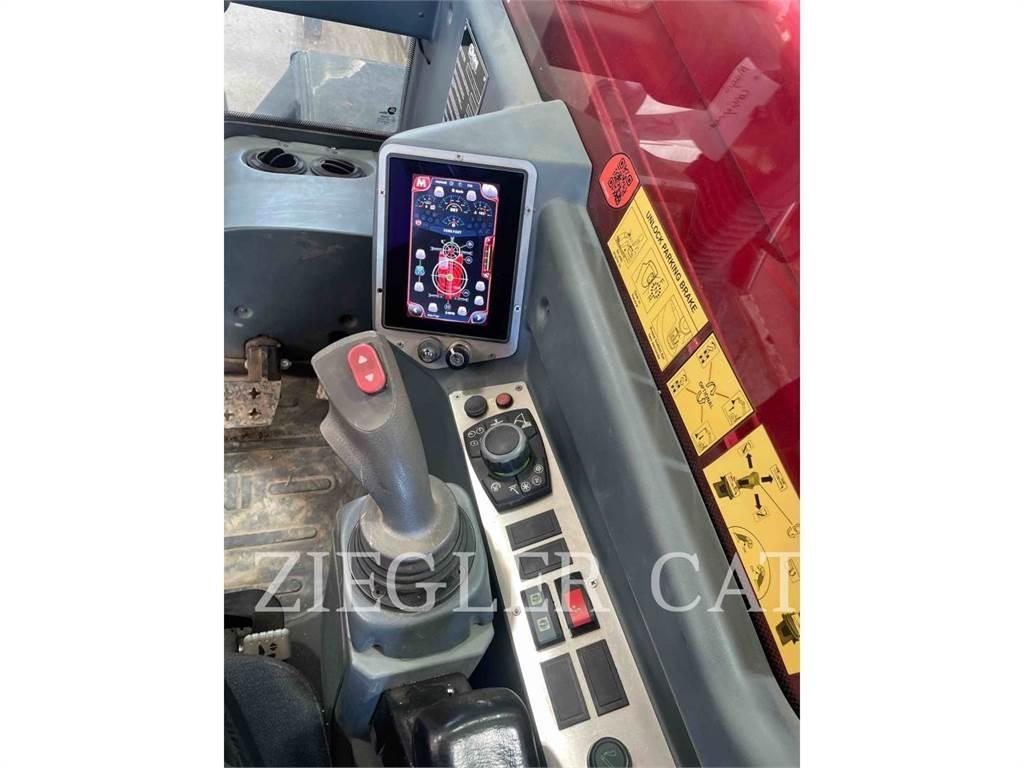 Magni RTH4.18 テレスコーピックハンドラー