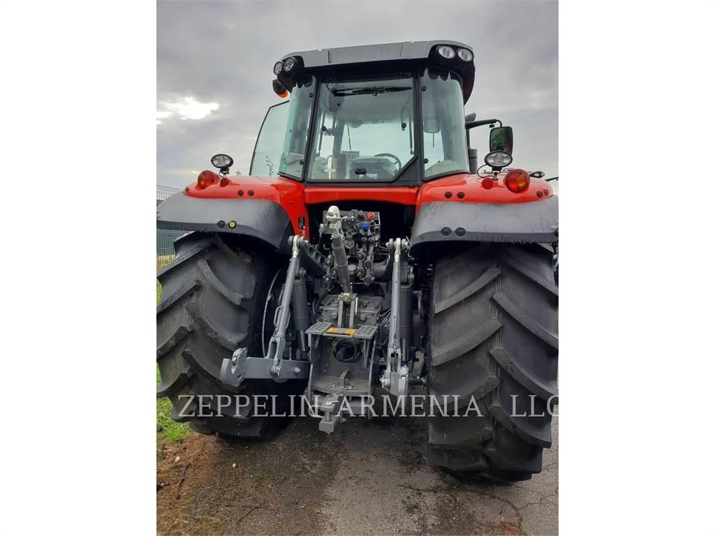 Massey Ferguson MF7724S トラクター