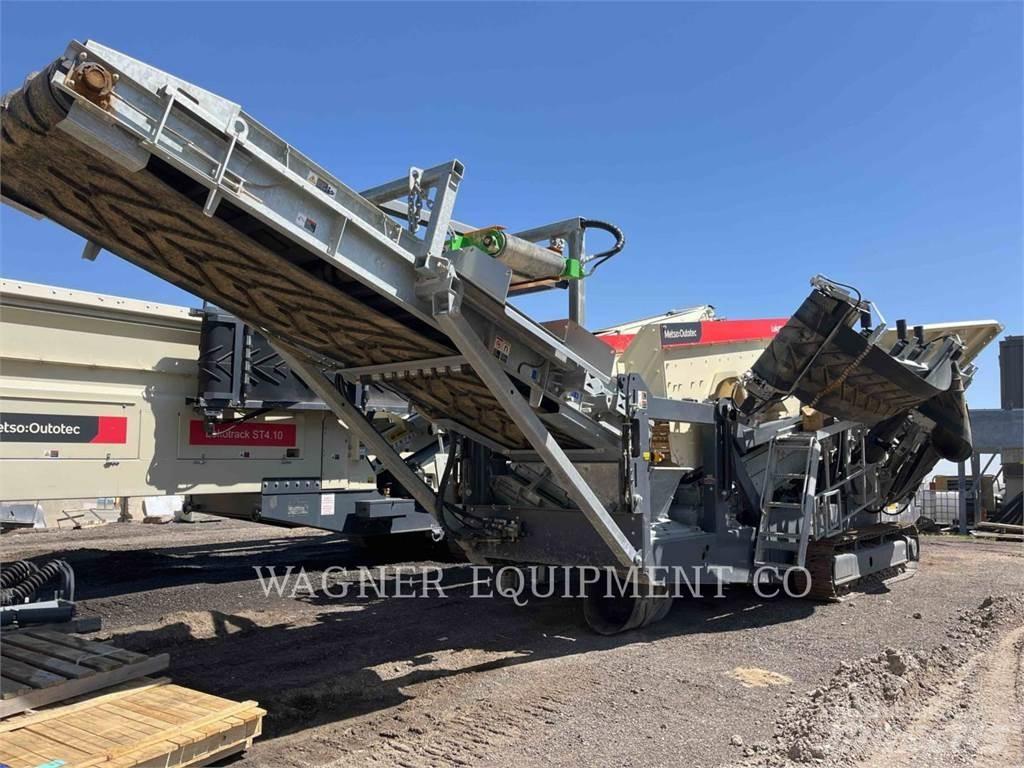 Metso ST2.8 自走式クラッシャー