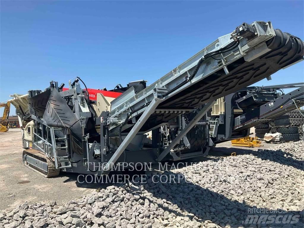 Metso ST2.8 自走式クラッシャー