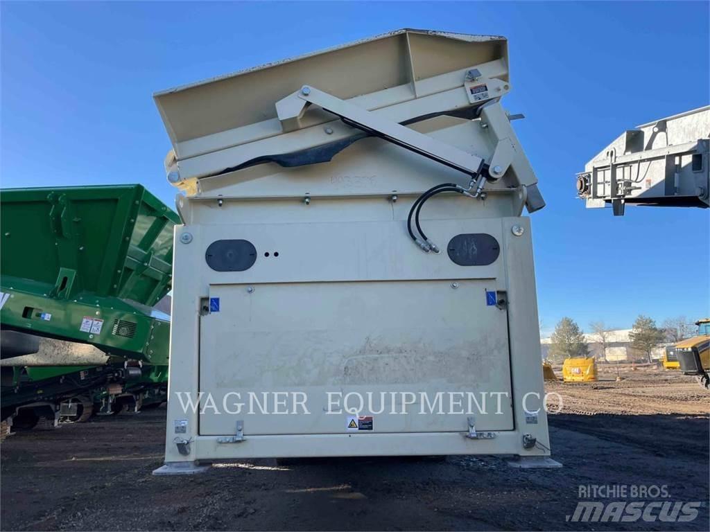Metso ST3.8 自走式クラッシャー