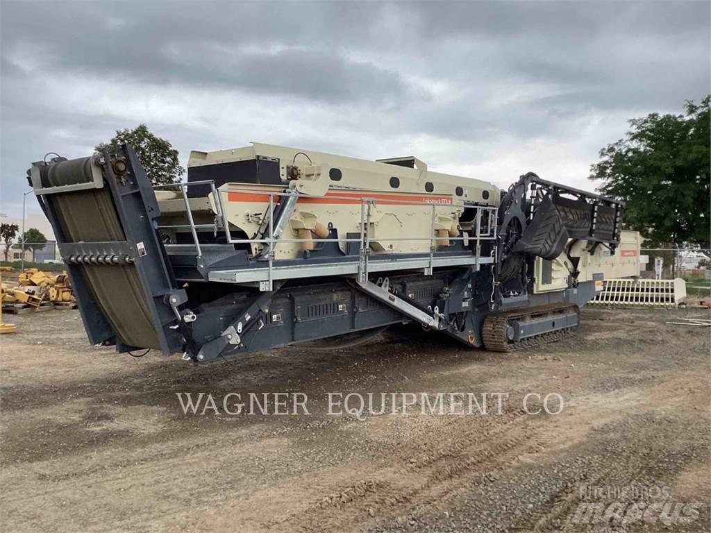 Metso ST3.8 自走式クラッシャー