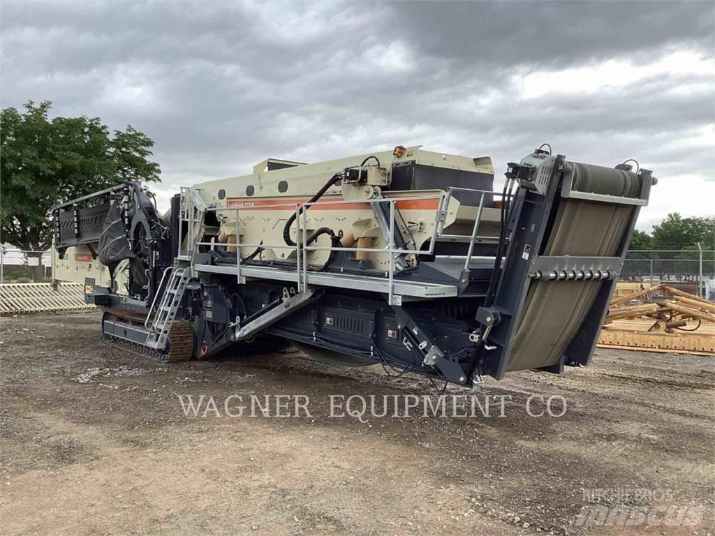 Metso ST3.8 自走式クラッシャー