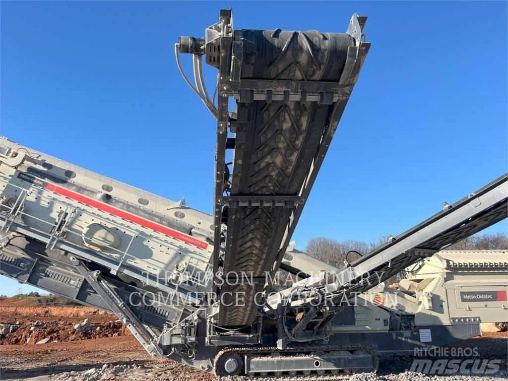 Metso ST4.10 自走式スクリーン