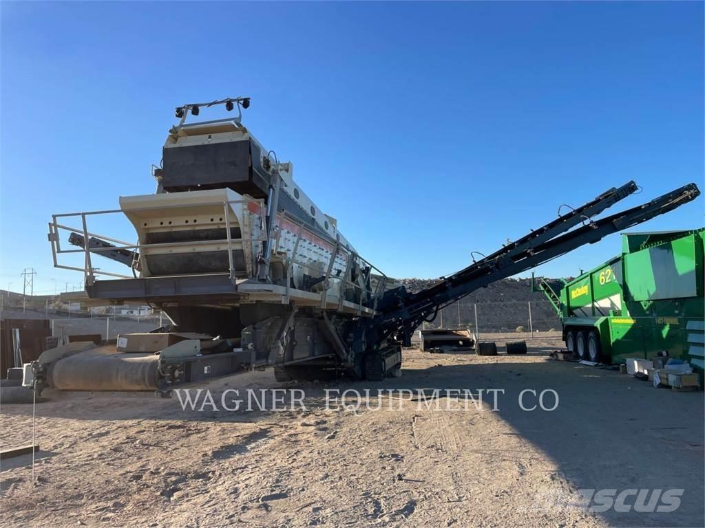 Metso ST4.10 自走式クラッシャー