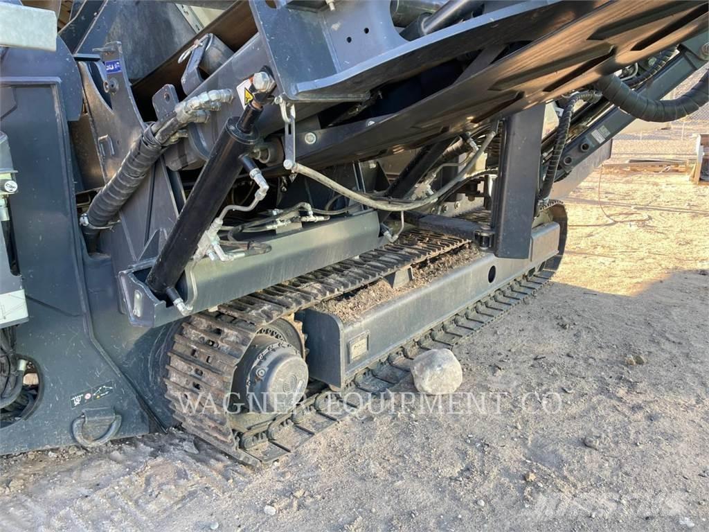 Metso ST4.10 自走式クラッシャー