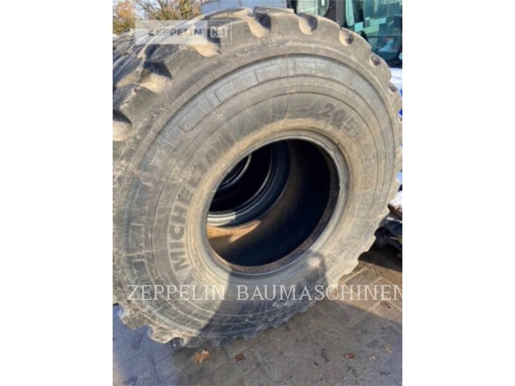 Michelin 4X 20.5R25XHA タイヤ、ホイル、リム