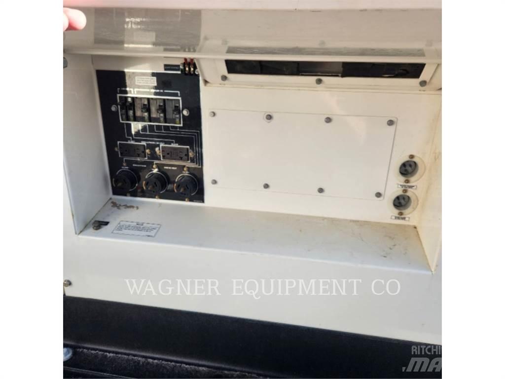 MultiQuip DCA-150SSJU4F その他の発電機