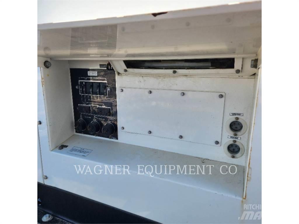 MultiQuip DCA-150SSJU4F その他の発電機