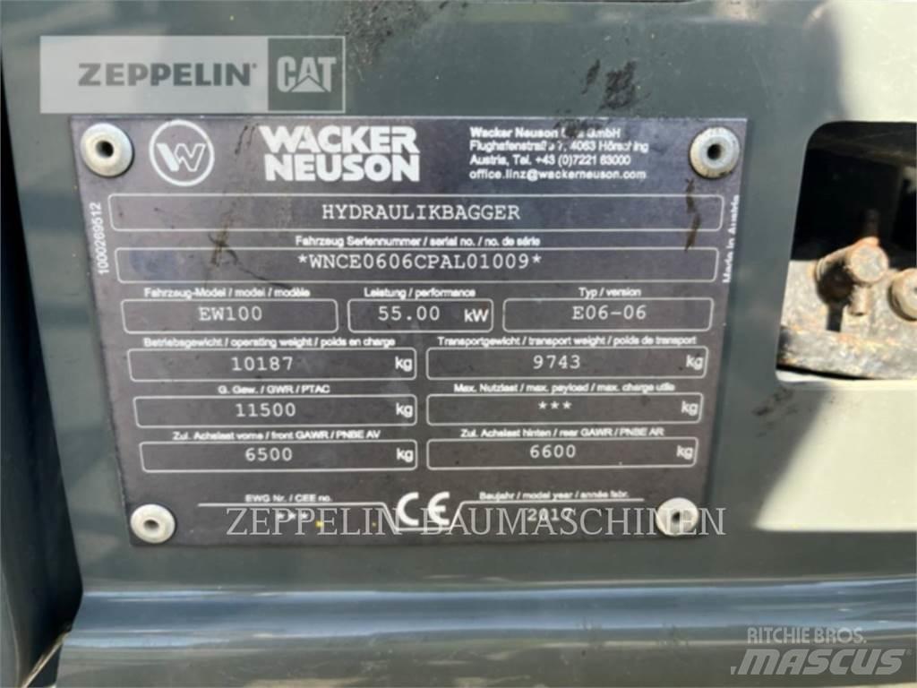 Neuson EW100 ホイール式油圧ショベル（パワーショベル・ユンボ・バックホー）