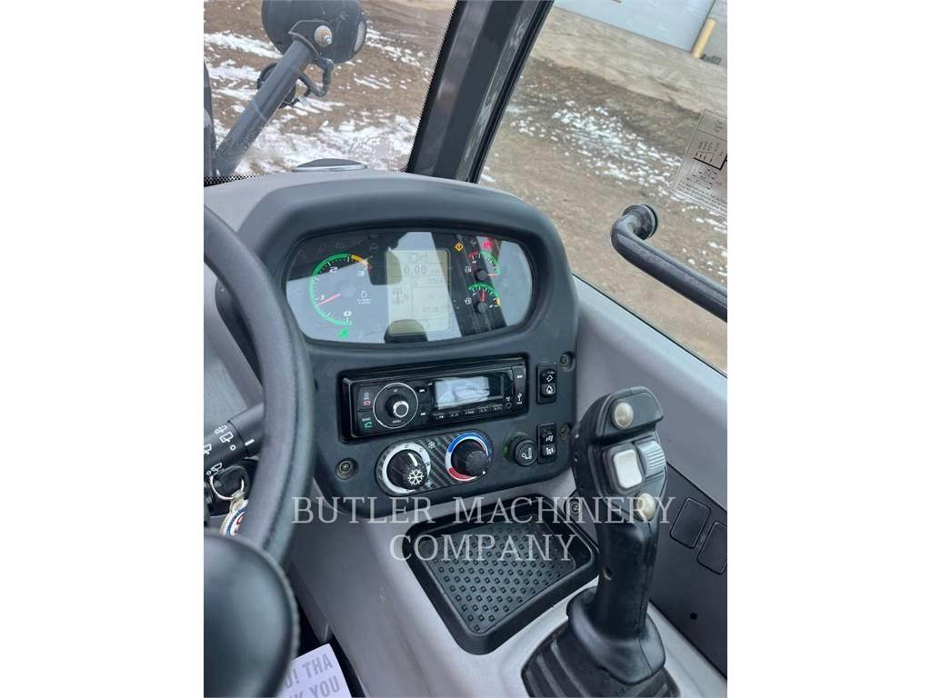 New Holland 321F ホイールローダー・タイヤショベル
