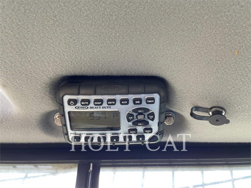 New Holland C237 クローラーローダー