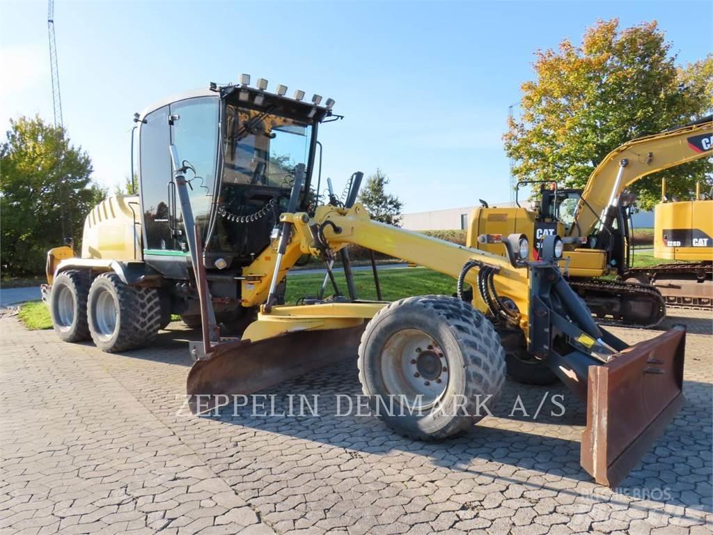 New Holland F106,7A モーターグレーダー