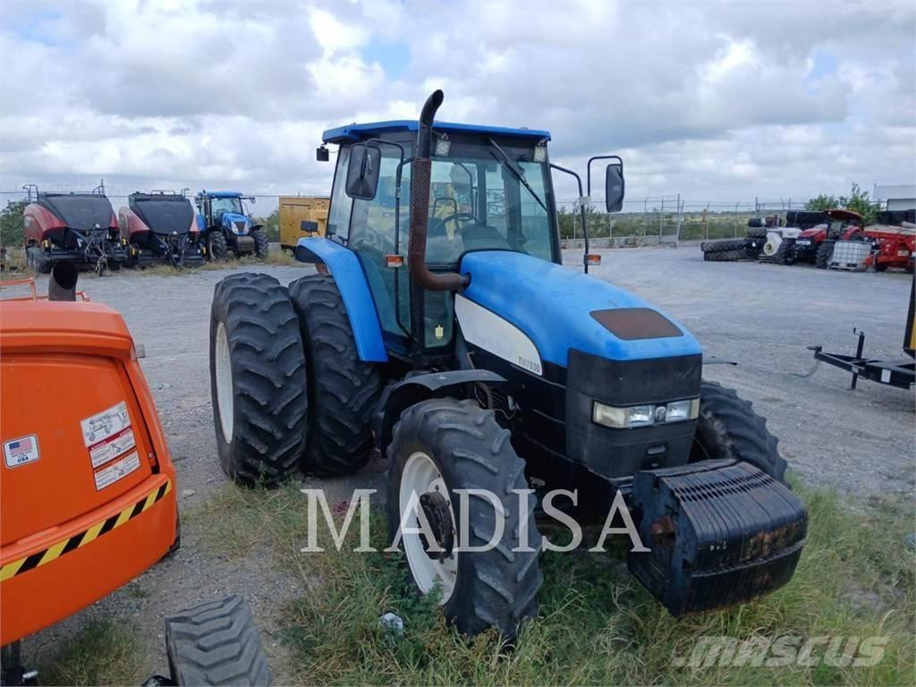 New Holland T7030 トラクター