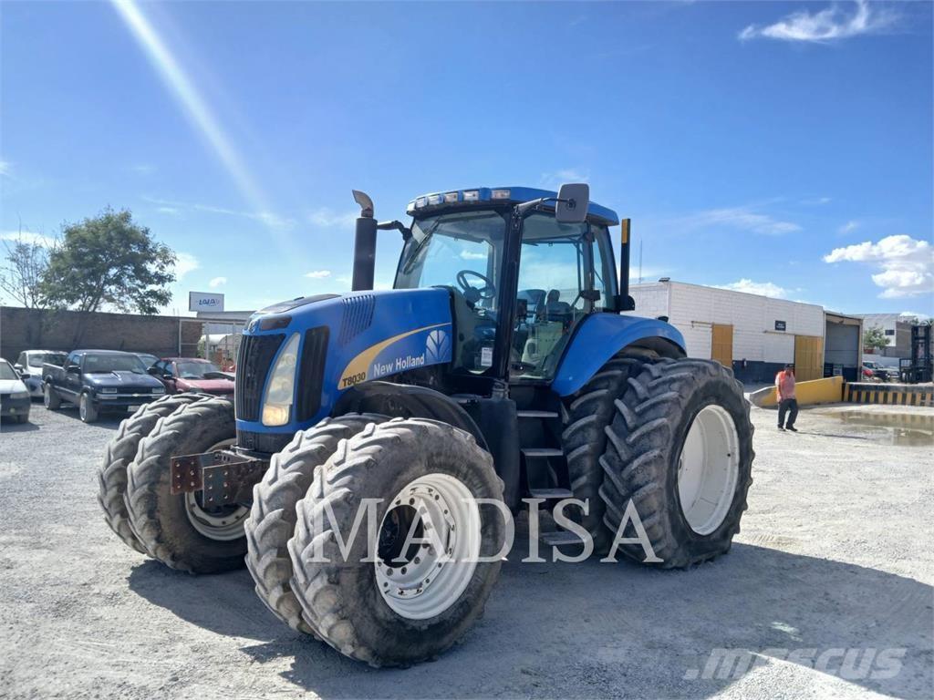 New Holland T8030 トラクター