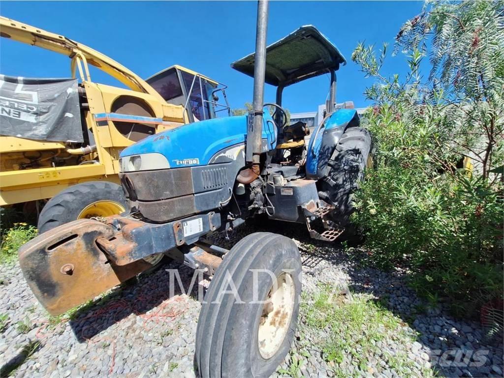 New Holland TB110 トラクター