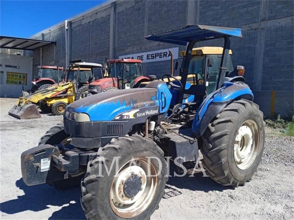 New Holland TT75 4WD トラクター