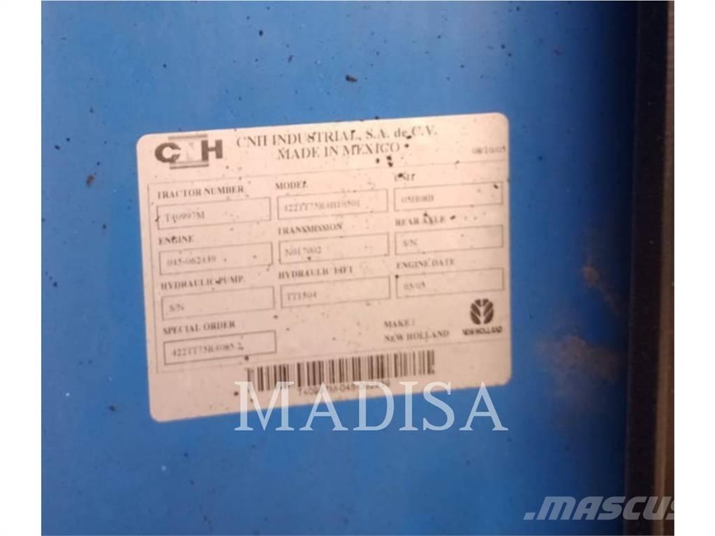 New Holland TT75 4WD トラクター