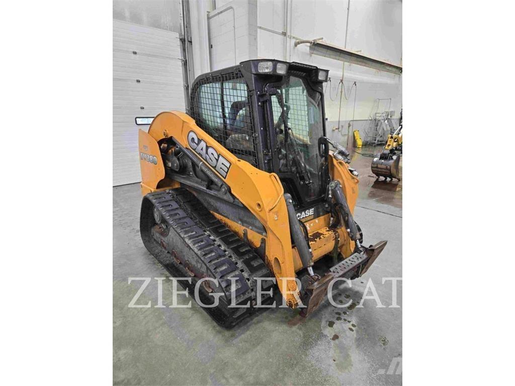 New Holland TV380 クローラーローダー