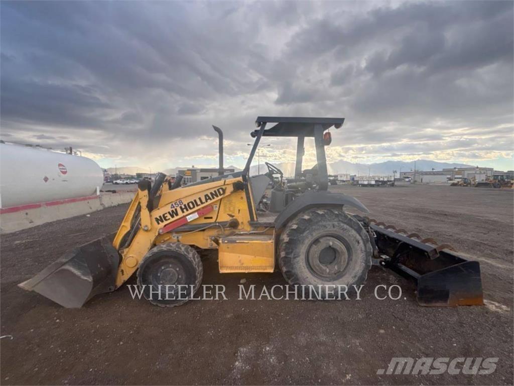 New Holland U80C IL バックホーローダー