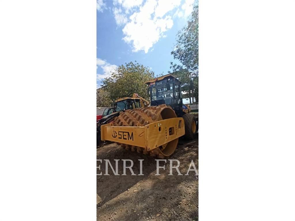 SEM MACHINERY 510 ソイルコンパクター