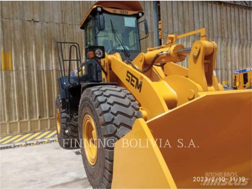SEM MACHINERY SEM668D ホイールローダー・タイヤショベル
