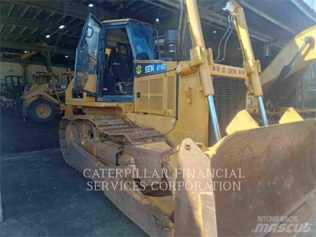 SEM MACHINERY SEM816D ブルドーザー