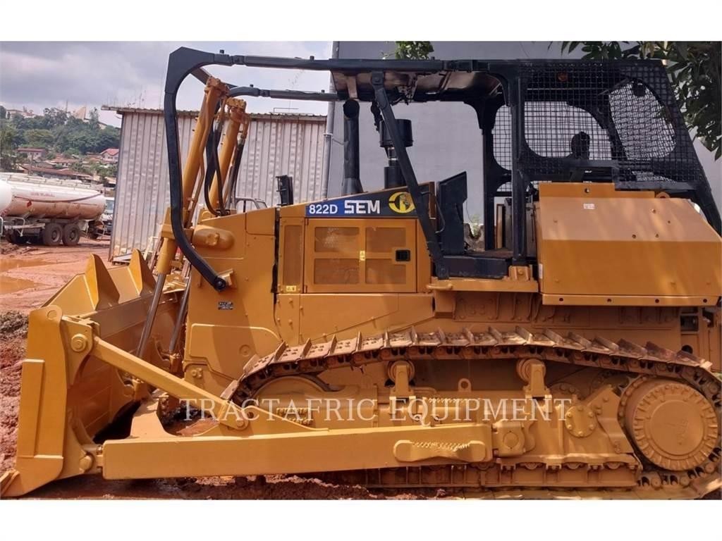 SEM MACHINERY SEM822D ブルドーザー