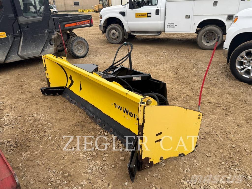 SnowWolf QP102 除雪機