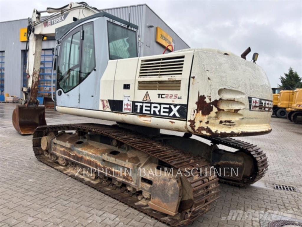 Terex TC225LC 大型油圧ショベル12t以上（パワーショベル・ユンボ）