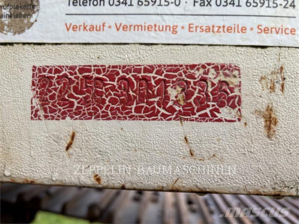 Terex TC225LC 大型油圧ショベル12t以上（パワーショベル・ユンボ）