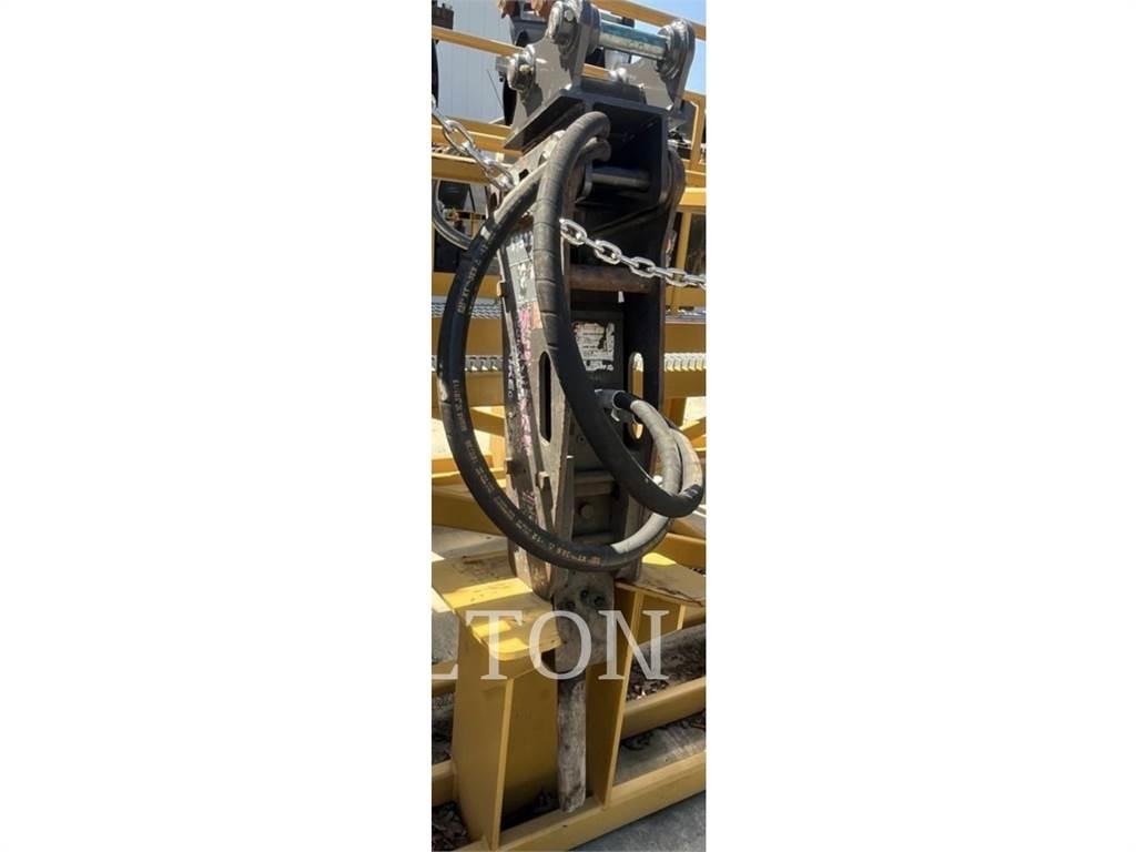  TNB-4M HYDRAULIC HAMMER ハンマー／ブレーカ