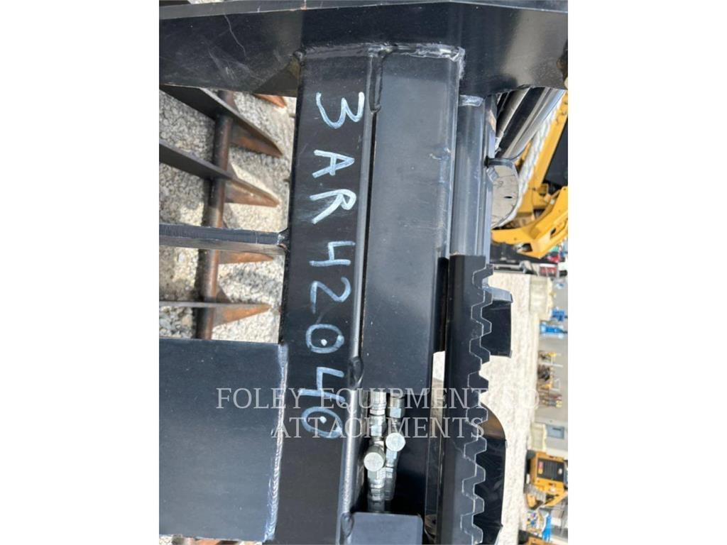 Virnig RKSSLLCG84 スキッドステアローダー