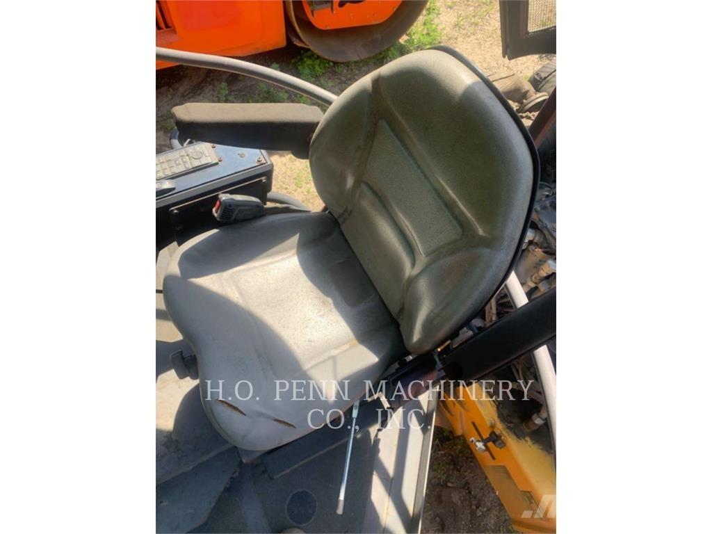 Volvo D110B ソイルコンパクター