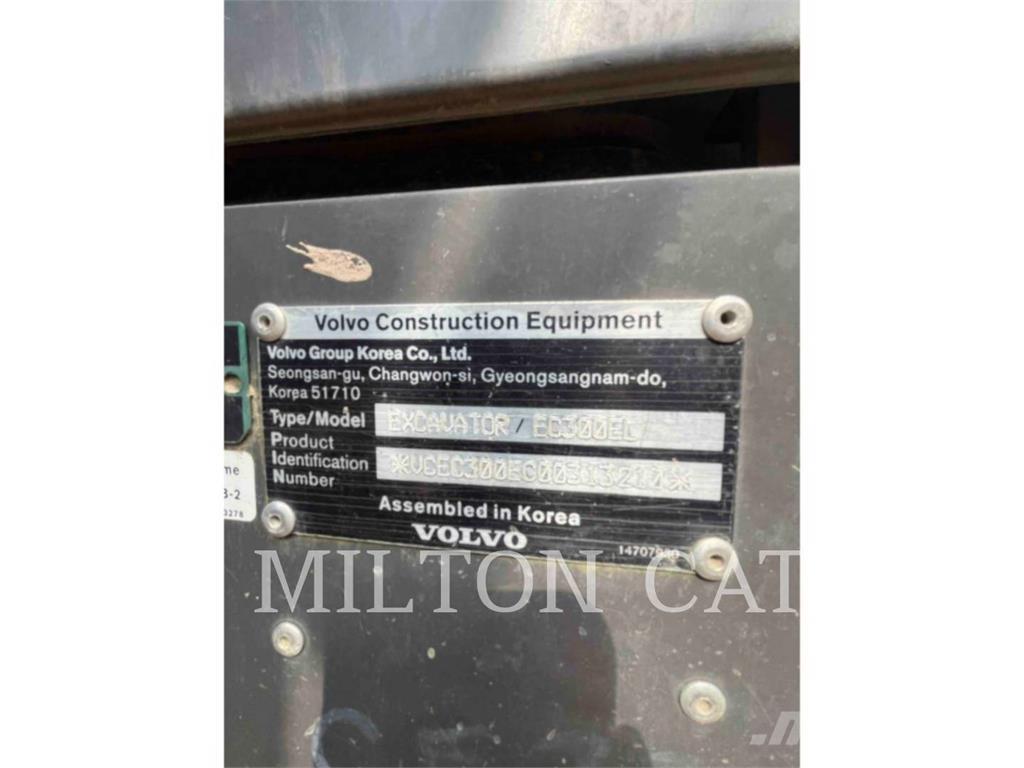 Volvo EC300E 大型油圧ショベル12t以上（パワーショベル・ユンボ）