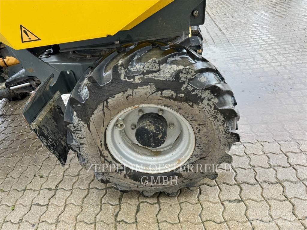 Wacker DW30 アーティキュレート式ダンプトラック
