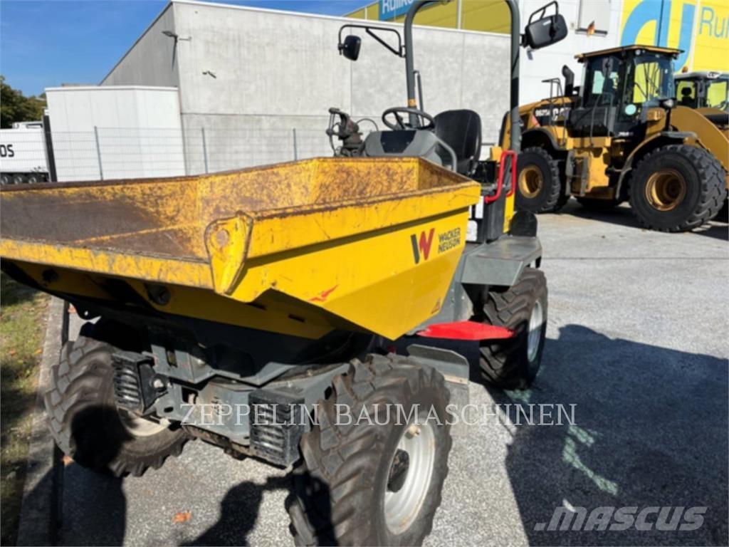 Wacker DW30 アーティキュレート式ダンプトラック